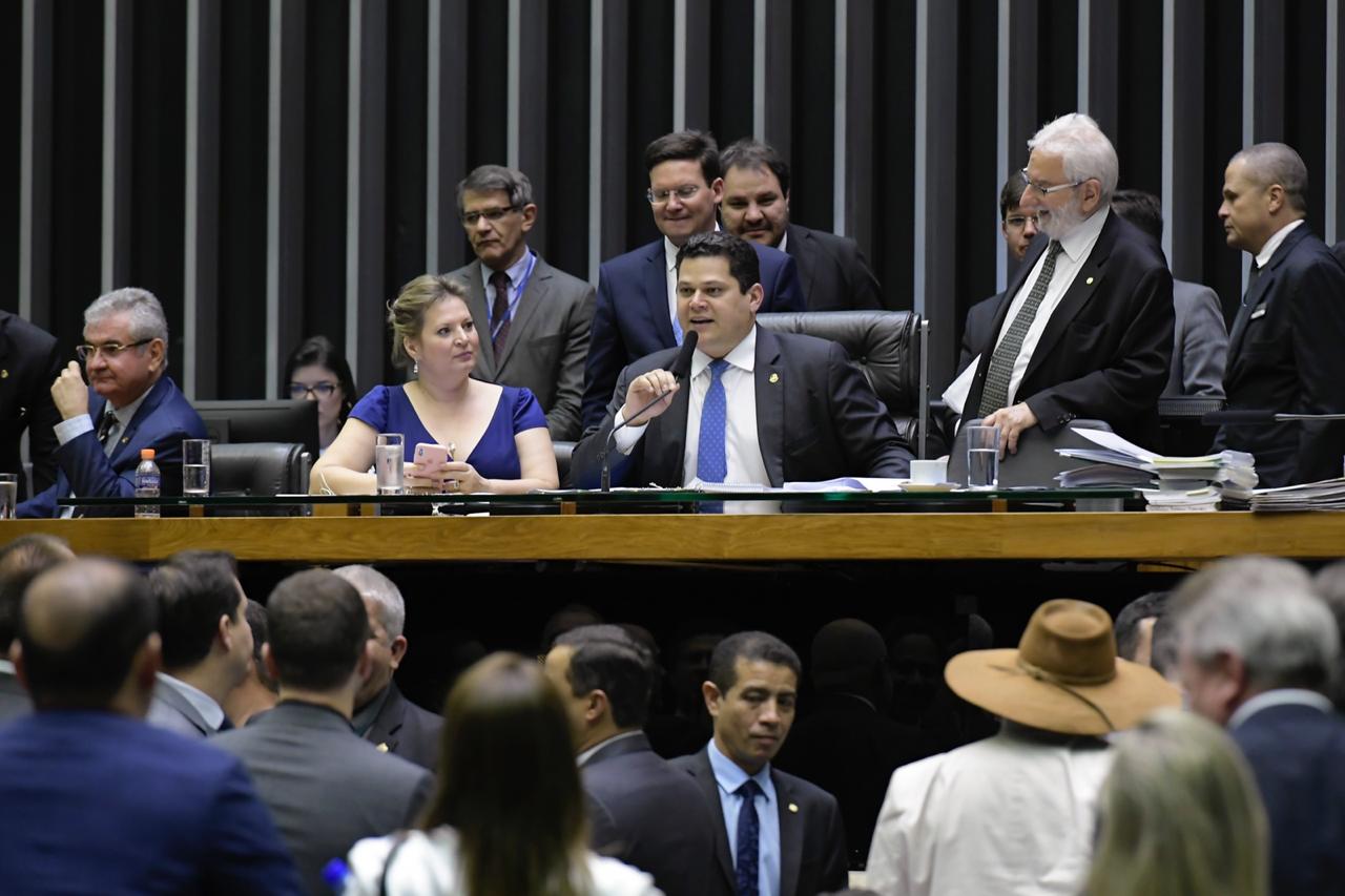 “É o maior crédito da história do Brasil votado no Congresso Nacional”, diz Davi sobre aprovação de recurso suplementar para o Executivo