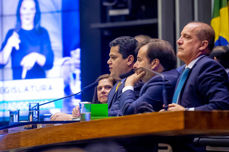 “A retomada do emprego continuará sendo o objetivo do esforço e empenho deste Congresso Nacional”, diz Davi, na abertura do ano legislativo