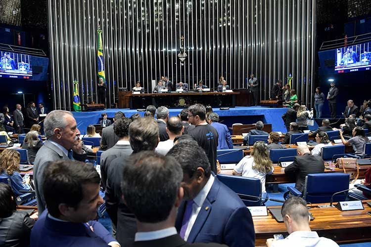 Davi elogia liberação de medicamento para tratamento de doença rara pelo SUS