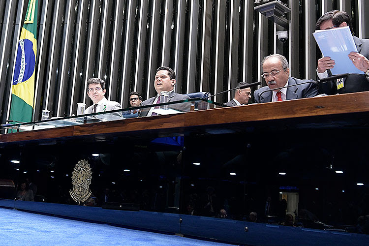 Davi anuncia que Senado não votará medida provisória que altera Código Florestal