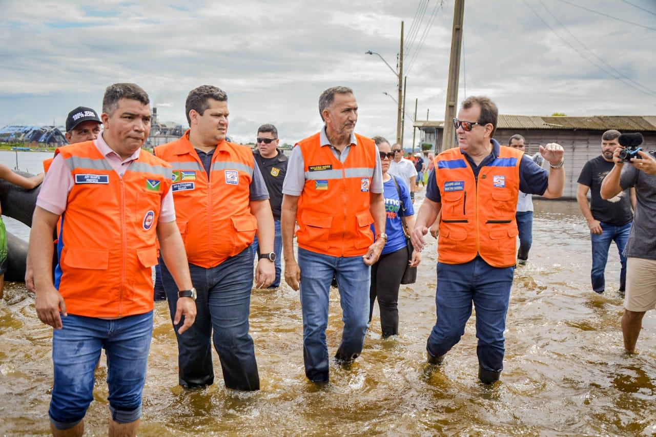 Davi garante que lutará por mais recursos federais para ajudar famílias atingidas pelas fortes chuvas no Amapá