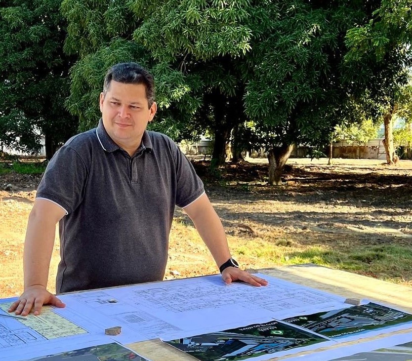 Principal articulador do novo Hospital de Emergência de Macapá, Davi Alcolumbre comemora licitação que dará início à obra