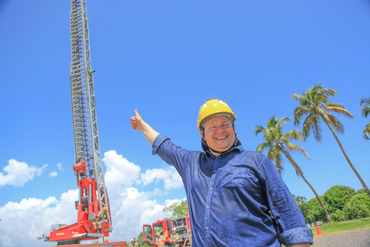 Com trabalho de Davi, Amapá recebe o primeiro caminhão autoescada mecânica de sua história