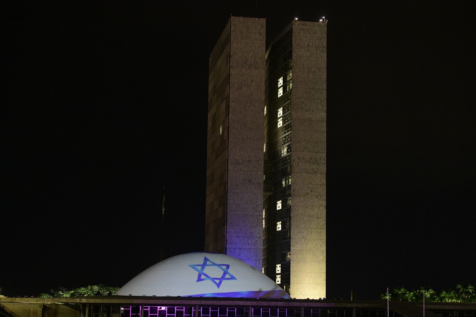 Bandeira de Israel é projetada na cúpula do Senado a pedido de Alcolumbre