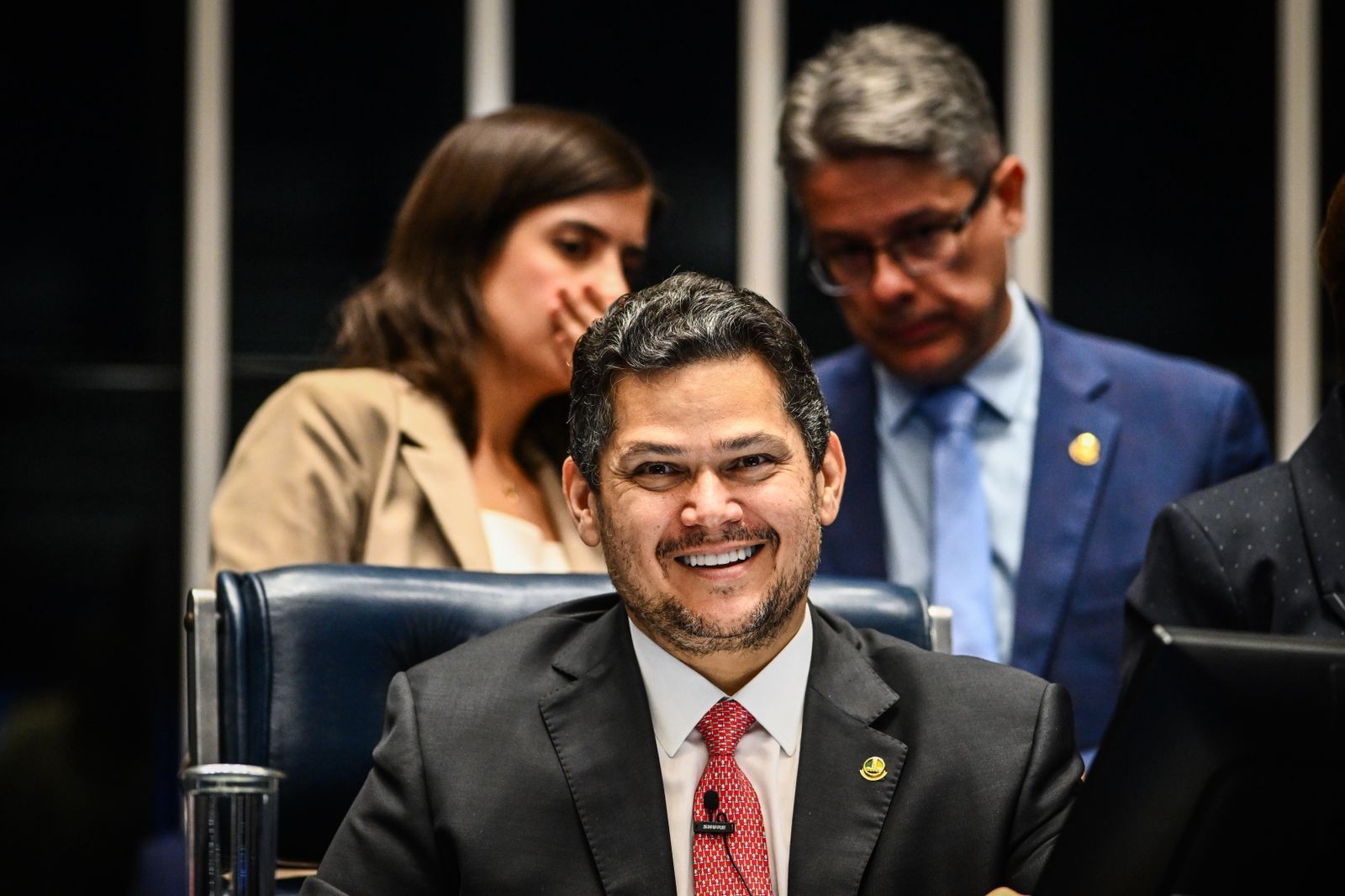 Vai à sanção projeto de Davi Alcolumbre que destina royalties do pré-sal à assistência estudantil