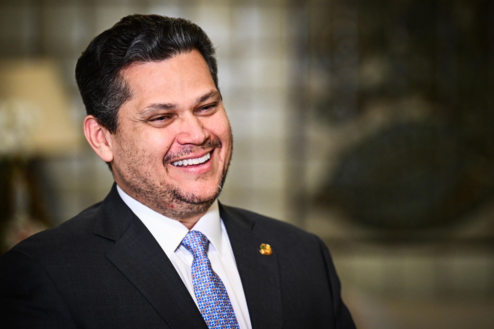 Nosso trabalho conjunto impediu o aumento da conta de energia dos amapaenses”, diz Davi Alcolumbre após processo na Aneel receber pedido de vista