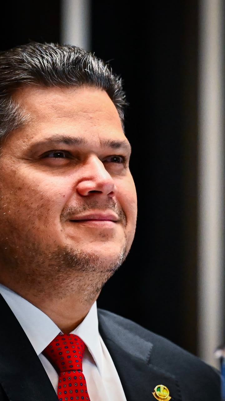NOTA À IMPRENSA